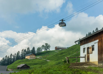 Sonderdach mit Seilbahn Bezau © Helmut Düringer / Vorarlberg Tourismus GmbH