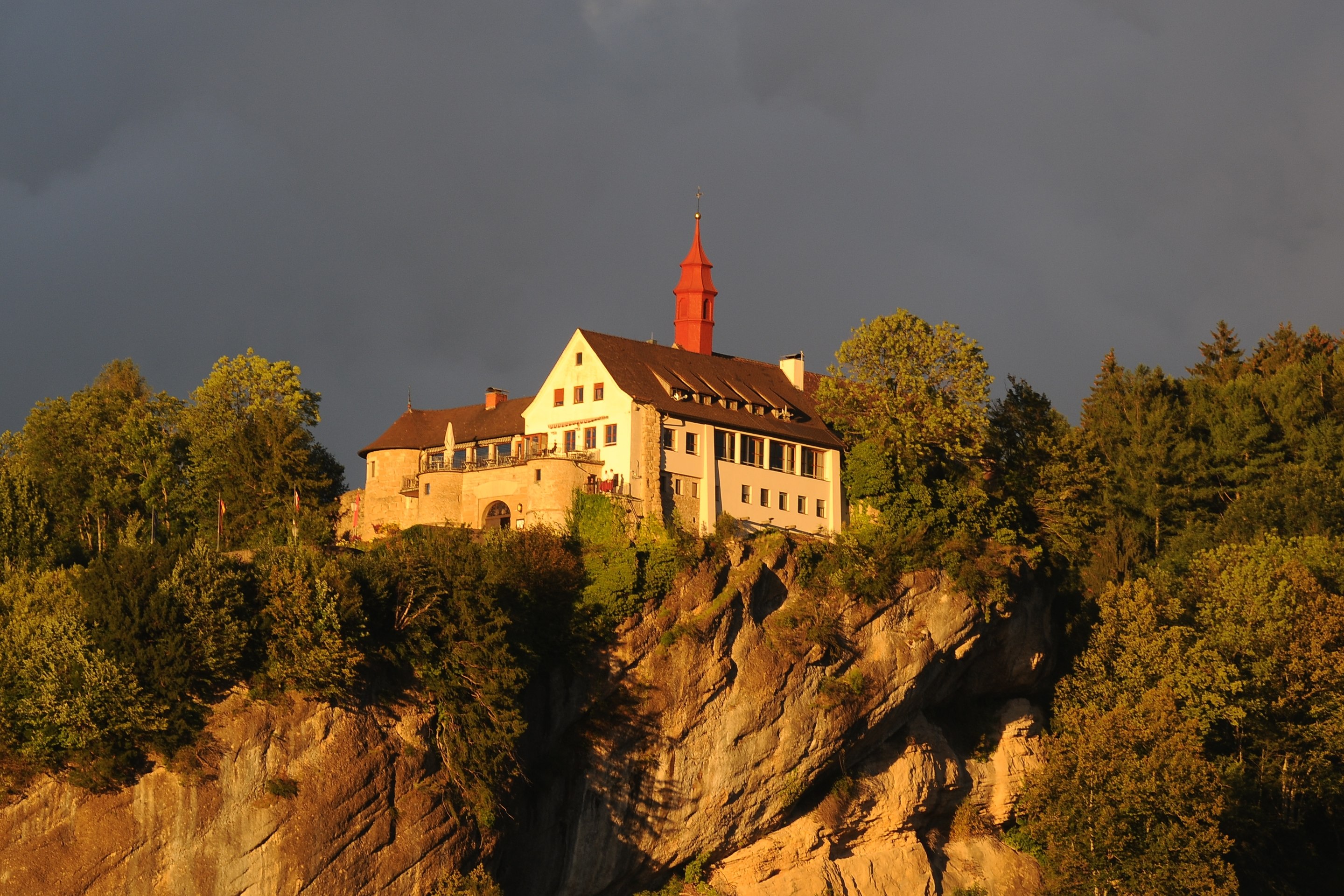 Burg Hohenbregenz - Urlaub in Vorarlberg