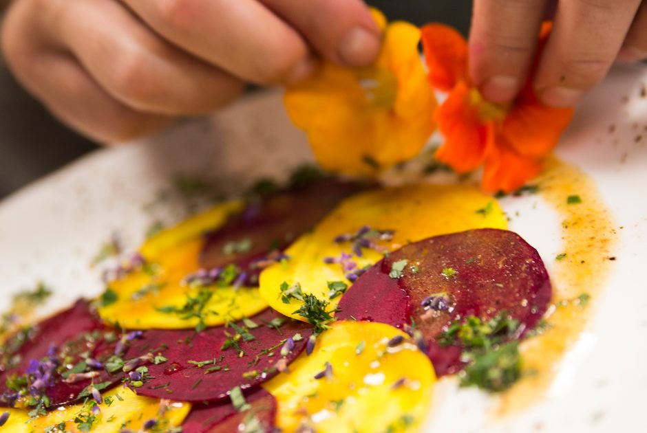 Vegetarische Bio-Küche im Oswalda Hus (c) Kleinwalsertal Tourismus eGen - Oliver Farys