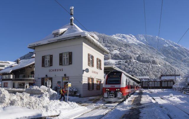 Train in Schruns station in winter (c)