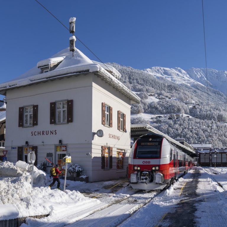 Train in Schruns station in winter (c)